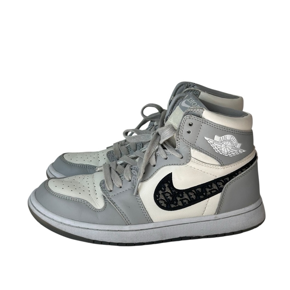 Nike Gray and White High-Top Sneakers size 8 women's
